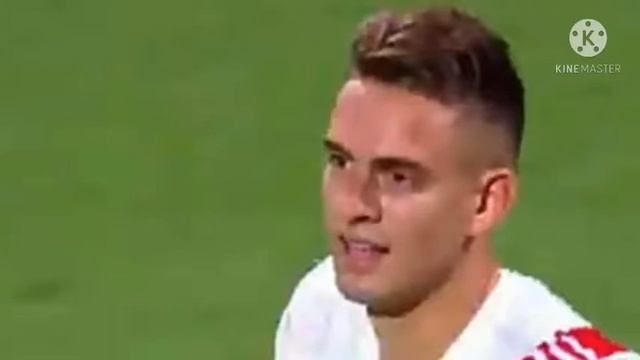 Golazo De Rafael Santos Borre vs Racing смотреть онлайн