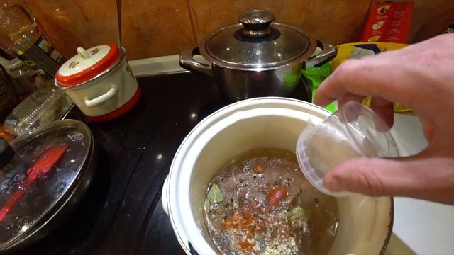 Муксун! Такое стоит попробовать! Маринуем муксуна! смотреть онлайн