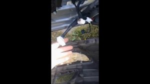 Kia Carens,Киа Каренс,ремонт кнопки открытия лючка горловины бензобака