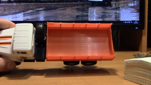 Масштабная модель KRAZ 6322 Autotime