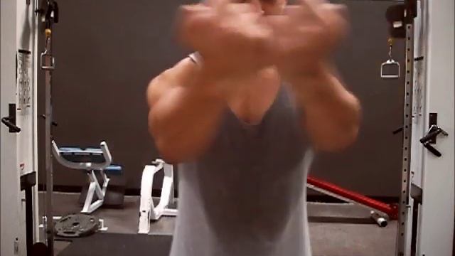Jose L. Fitness - Presenta - "Series Instruccionales" Como hacer Cables Cruzados (Crossover) смотреть онлайн