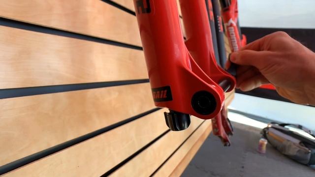 SOC19 - Marzocchi Z2 trail fork tech details смотреть онлайн