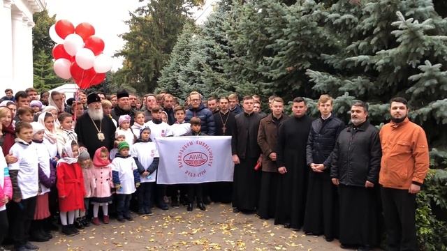 Митрополит Агафангел благословил участников православного мотоклуба «Ява» смотреть онлайн