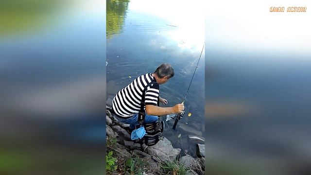 Мормышинг.Огромный карась на спиннинг тестом до 1.2 грамма! смотреть онлайн