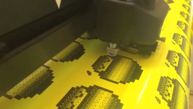 SalierDruck.de - Neon gelbe Sticker im Digitaldruck - thecoudartist.com смотреть онлайн