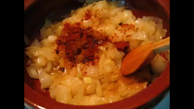 Кальмары с луком.