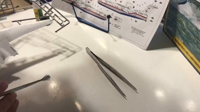 Сборка амфибия Бе-200 от звезды в масштабе 1/144 смотреть онлайн