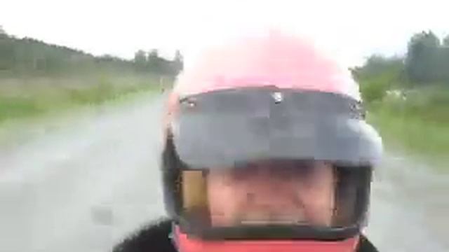 ролллер обходит тачку..более 100км/ч смотреть онлайн