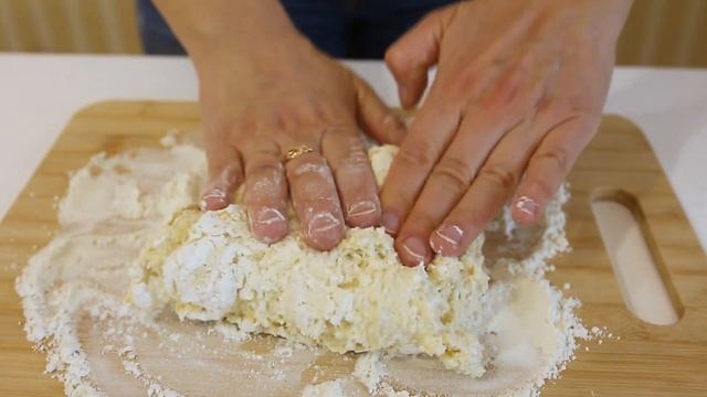 Вкусный завтрак! ? СЫРНО-ТВОРОЖНЫЕ КОЛЕЧКИ ?Выпечка из творога смотреть онлайн