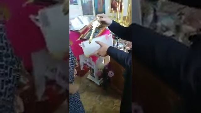 Он стоял неделю и все целовали крест мне 10 смотреть онлайн