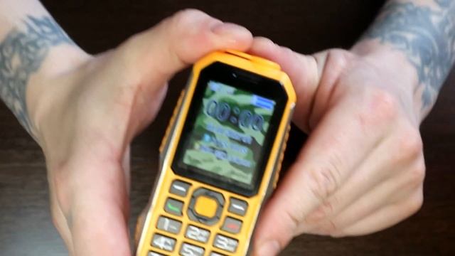 ОБЗОР телефона туриста GRoED Rangee E6800 mini (телефон, пауэрбанк, фонарь) смотреть онлайн