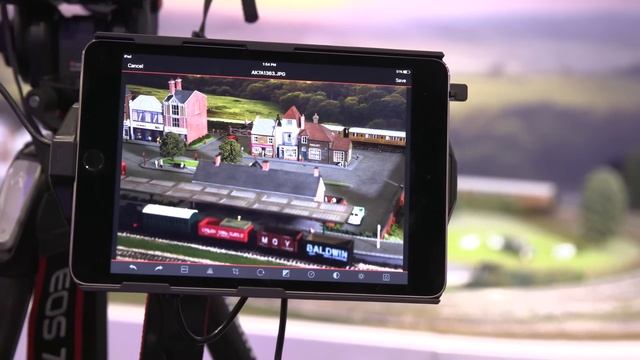 Manfrotto Updates Its Digital Director Interface with New Models for iPad Mini4 & iPad Pro смотреть онлайн