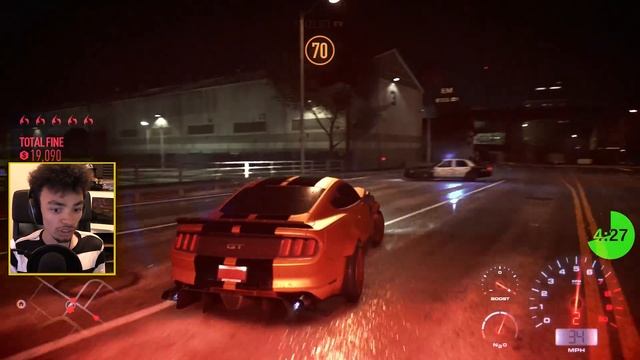 BOUNTY RACERS смотреть онлайн