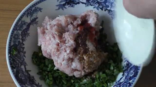 Чебуреки кабачковые с мясом Сочные, Вкусные, Нежные Фарш из сырого мяса с луком Съели мгновенно! смотреть онлайн