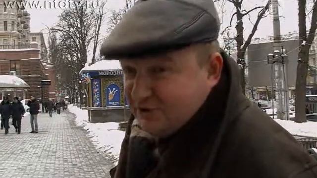 Виктор Янукович -- первый год на посту президента смотреть онлайн
