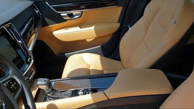 2018 Volvo S90 T5 Momentum Sedan Eden Prairie смотреть онлайн