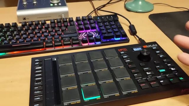 Мнение об Akai MPC STUDIO 2 и настройка работы в Ableton Live 11 смотреть онлайн