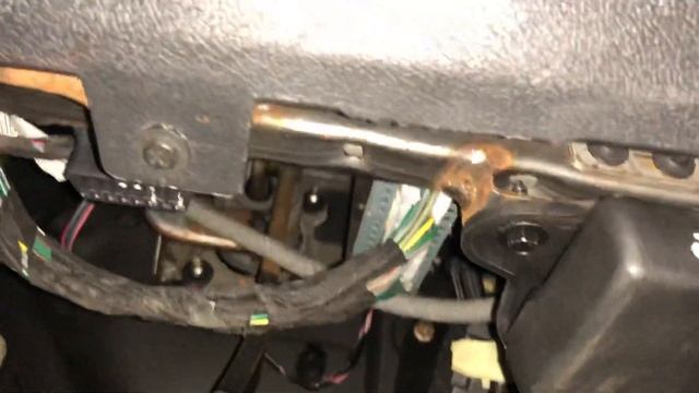 Chrysler 300C OBD Port Location смотреть онлайн