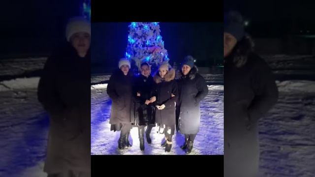 Новый год отмечали 2022.01.01 поскольку 31 был на работе смотреть онлайн
