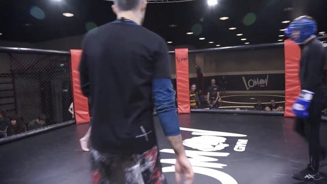 KOTMMA RUMBLE 4: Крученых (красный) — Марфида (синий) смотреть онлайн