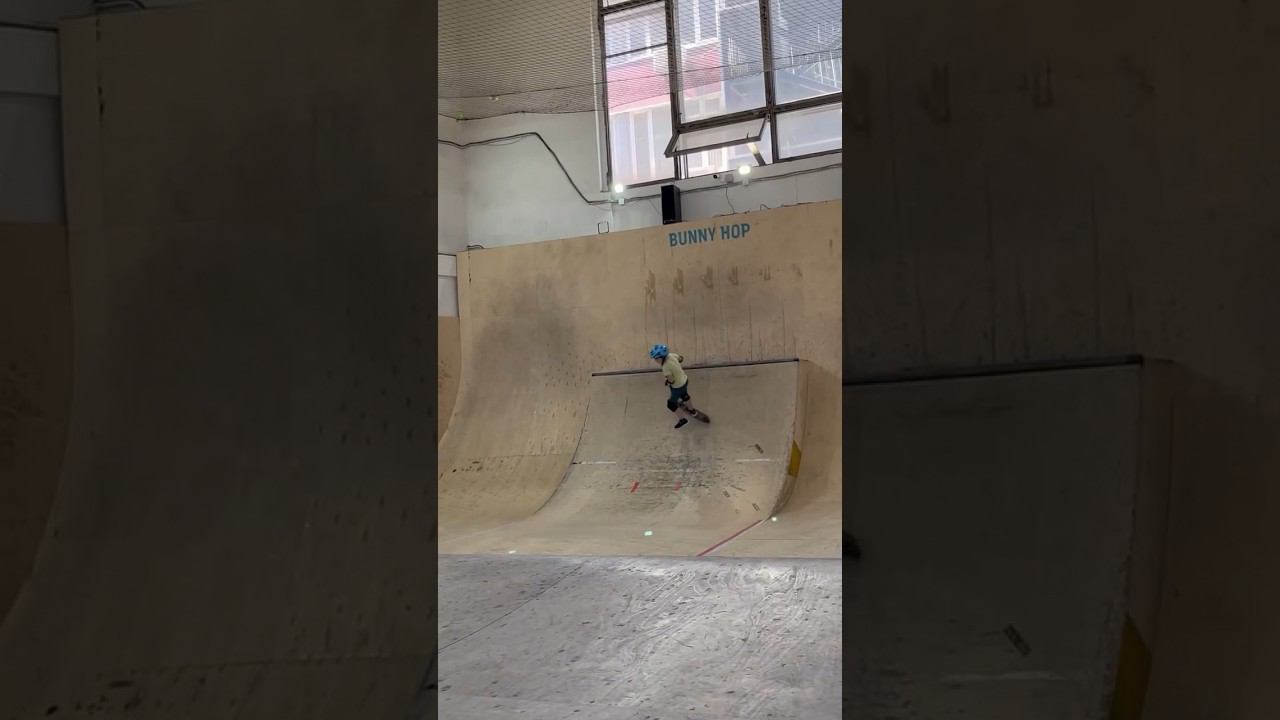 #крытыйскейтпарк #трюковойсамокат♂️ #трюкинасамокате #bunnyhop смотреть онлайн