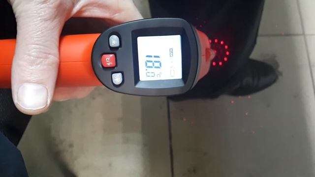 Бесконтактный инфракрасный термометр (пирометр) ADA TemPro 300 инфракрасный