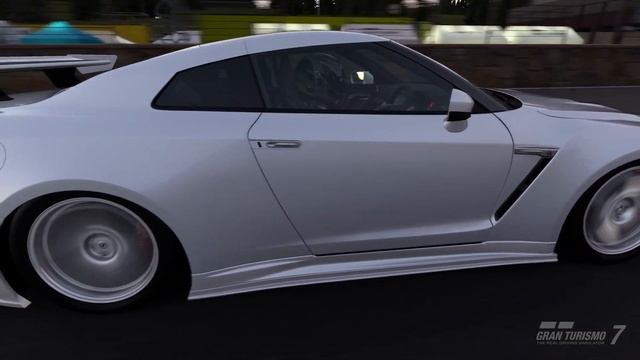 Gran Turismo 7 - NISSAN GTR смотреть онлайн