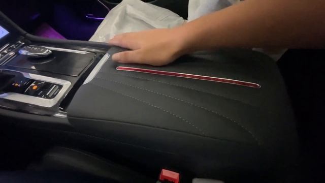 ALL NEW 2023 FAW Hongqi H5 - Exterior And Interior смотреть онлайн