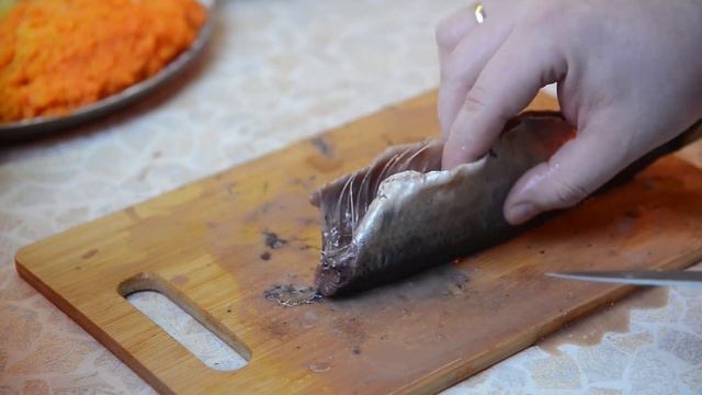 Как разделать селедку смотреть онлайн