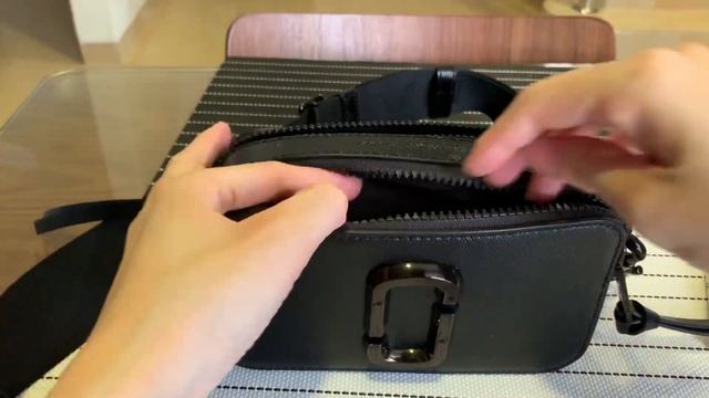 Marc Jacobs Snapshot | DTM Black [ Dye To Match ] : A Brief Close Up Review #Snapshot #相机包