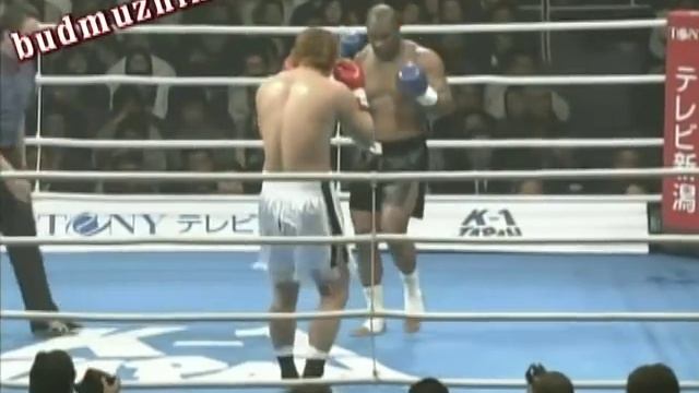 Боксер-панчер против бойца каратэ смотреть онлайн