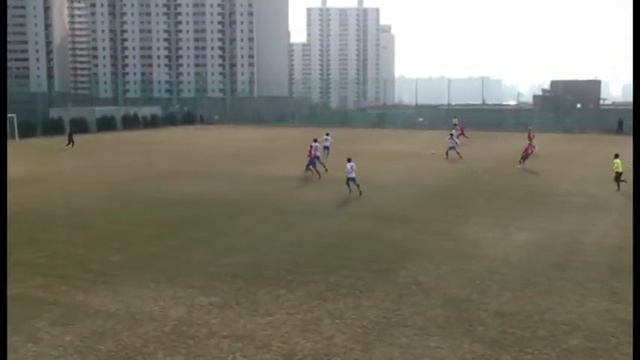 5:2 Опасный момент у ворот ФК "Чангвон" смотреть онлайн
