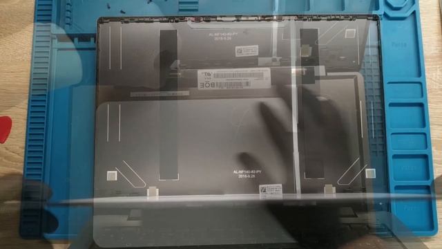 МЕНЯЕМ ЭКРАН НА LENOVO IDEAPAD 330S-14IKB / РАЗБОРКА / РАЗБИТ / МАТРИЦА смотреть онлайн