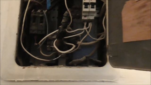 Почему в квартире перегорают лампочки? смотреть онлайн