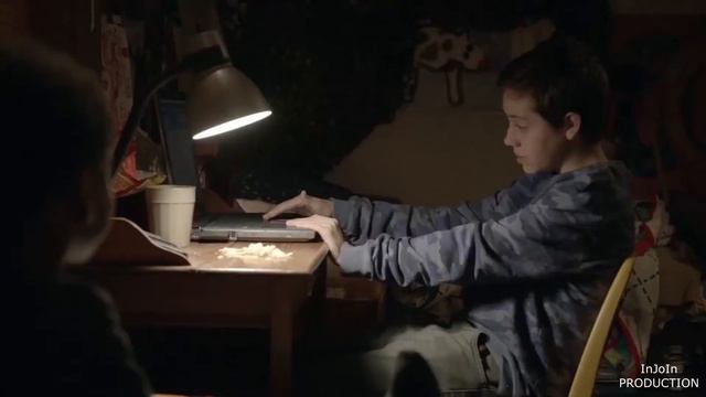 Бесстыжие, Карл Галлагер проходит тест на отсталость смотреть онлайн