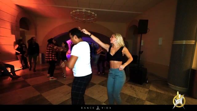 Stockholm Bachata sensual Social dance with fabian смотреть онлайн