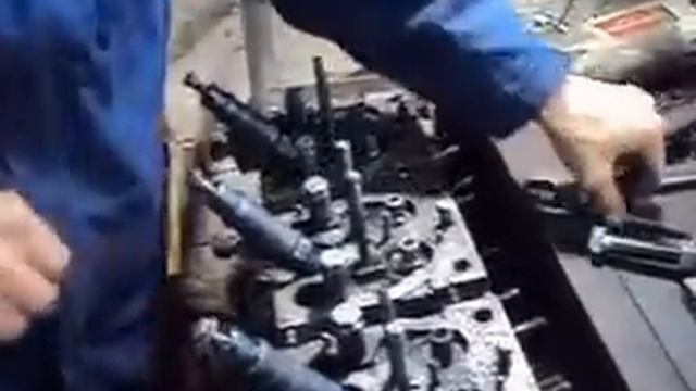 Т-40 Ремонт головки ЧАСТЬ 1 : дефектовка и замена направляющих втулок клапанного механизма дв т 40 смотреть онлайн