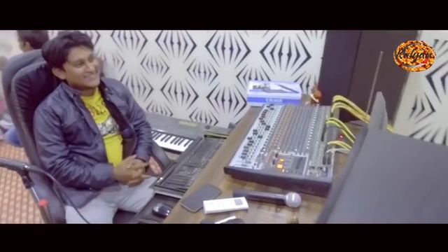 Kinjal dave in studio for recording chote raja song смотреть онлайн