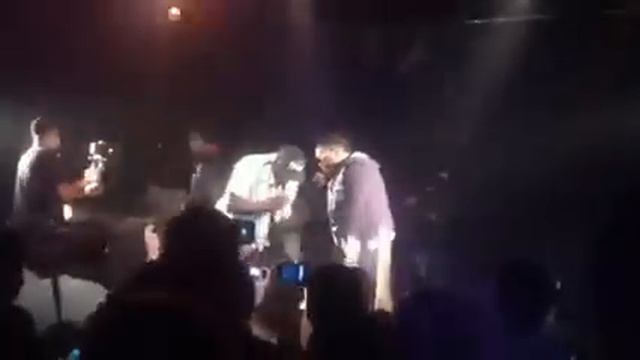 Concert H-magnum Divan du monde 1er Avril-M.Gims- Ceci n'est pas un clip de Marseille à Paris смотреть онлайн