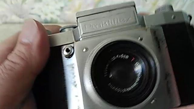 Praktiflex KW Germany. Carl Zeiss Tessar.