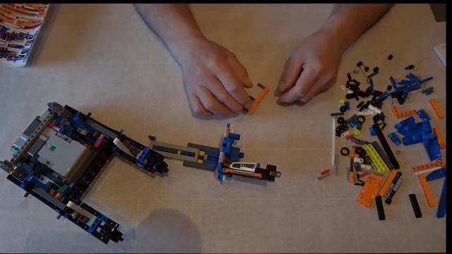 LEGO Technic 42140 App-Controlled Transformation Vehicle 10/1000 000 смотреть онлайн