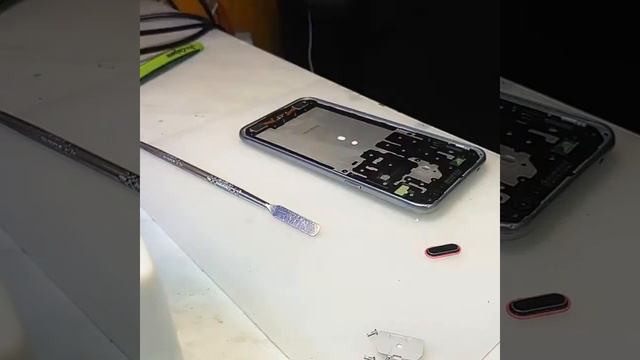Замена дисплейного модуля Samsung J320F (J3 2016) смотреть онлайн