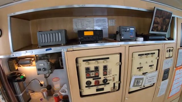 Работа на рыболовном судне. Ходовой мостик. смотреть онлайн