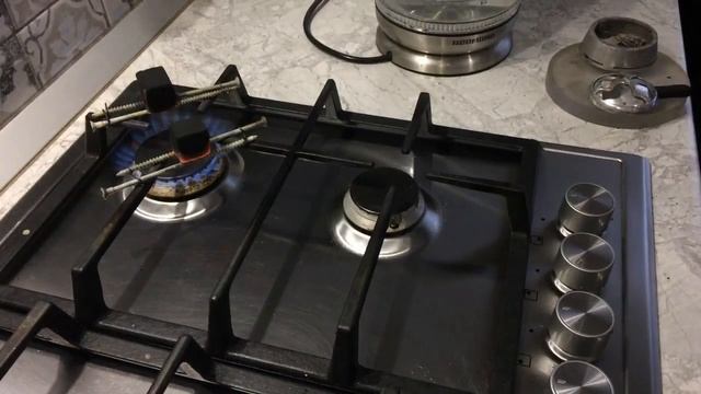 Как разжечь угли на газовой плите смотреть онлайн