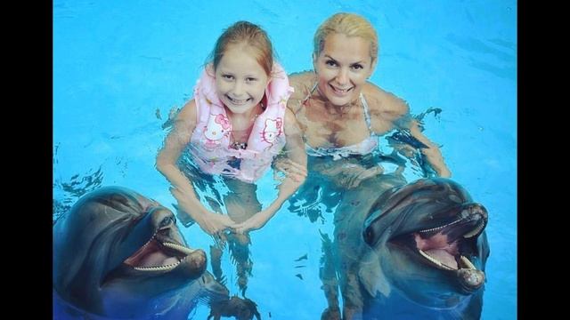 ШИКАРНАЯ ПОРОШИНА В КУПАЛЬНИКЕ. смотреть онлайн