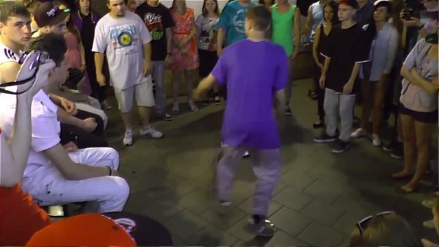 Battle 0.33(popping)Pennywise-Штаны смотреть онлайн