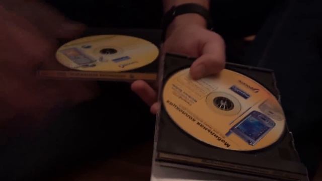 Купил на аукционе потерянный чемодан из психбольницы