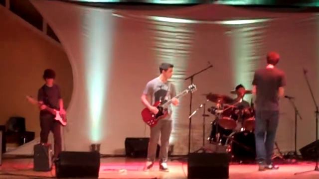Mirror Image cover of Everlong - Foo Fighters смотреть онлайн