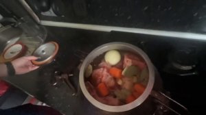 Свиные ножки и говядина в афганском казане #афганскийказан #вкусно #готовимдома #быстро