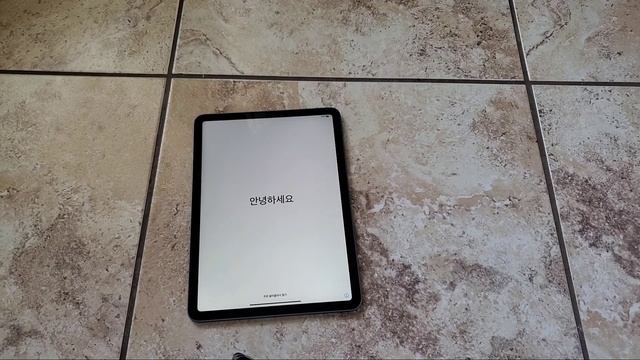 Apple iPad Air (4th Generation) - Unboxing and Set-up смотреть онлайн